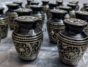 Small Keepsake Urns Suppliers