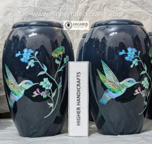 Munareh Adult Urn