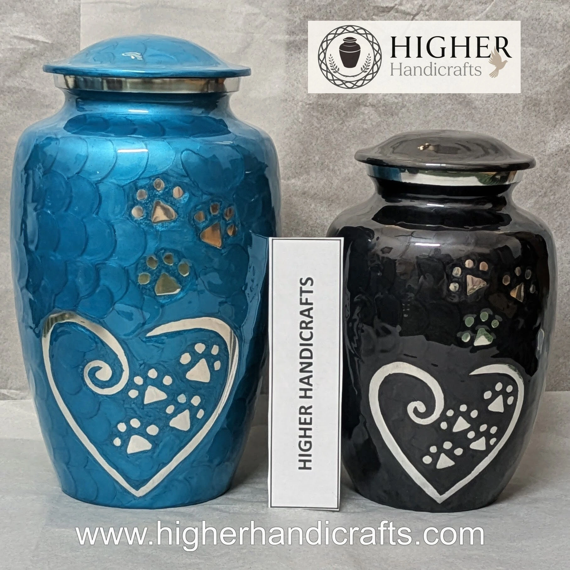 Beautiful Pet Cremation Urns | Customized Sizes & Colors Pet Urns Manufacturer & Exporter
